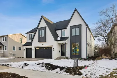 260 E Grantley Avenue, Elmhurst, IL 60126 - Photo 1