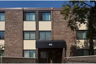 450 Raintree Court #2B, Glen Ellyn, IL 60137 - Photo 1