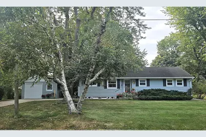 1124 Steinmann Street, Dixon, IL 61021 - Photo 1