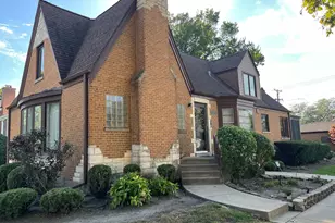 1746 N 77th Ct, Elmwood Park, IL 60707 - Photo 1