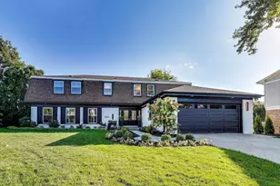 4003 Yorkshire Ln, Northbrook, IL 60062 - Photo 1