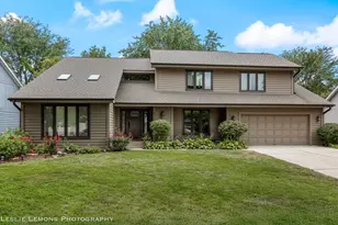 512 Peacock Ct, Naperville, IL 60565 - Photo 1