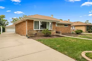 1128 Seymour Ave, Des Plaines, IL 60016 - Photo 1