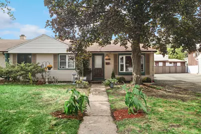 8772 S Kolmar Avenue, Hometown, IL 60456 - Photo 1