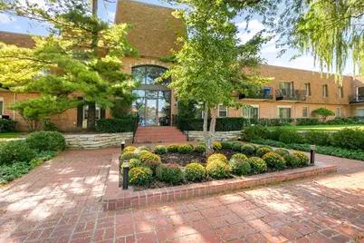 1220 Park Avenue #115, Highland Park, IL 60035 - Photo 1