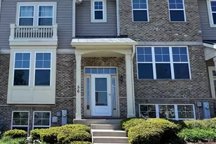 56 Veneto Ct, Streamwood, IL 60107 - Photo 1