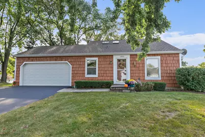 1590 Adams Avenue, Saint Charles, IL 60174 - Photo 1