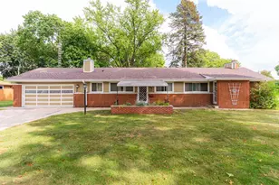 1543 W Downer Pl, Aurora, IL 60506 - Photo 1