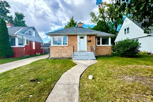 52 N 6th Ave, Des Plaines, IL 60016 - Photo 1