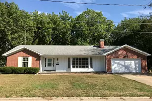 625 S 5th Ave Dr, Princeton, IL 61356 - Photo 1