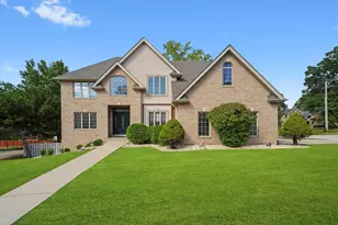 9000 Deerwood Ct, Palos Hills, IL 60465 - Photo 1