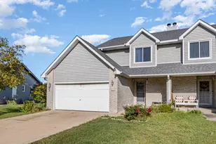 504 Flanagan Dr, Minooka, IL 60447 - Photo 1