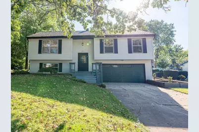 607 Silbury Court, McHenry, IL 60050 - Photo 1