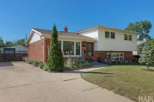 540 W Center St, Itasca, IL 60143 - Photo 1