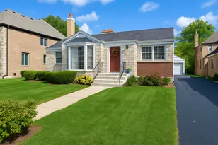 515 S Parkview Ave, Elmhurst, IL 60126 - Photo 1