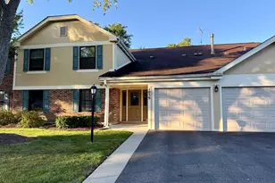 1059 Southbury Ln, Wheeling, IL 60090 - Photo 1