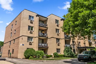 1340 W Touhy Avenue #302, Chicago, IL 60626 - Photo 1