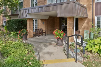 441 N Park Boulevard #3E, Glen Ellyn, IL 60137 - Photo 1