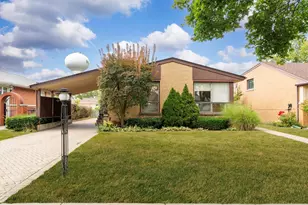 8616 N Oleander Ave, Niles, IL 60714 - Photo 1