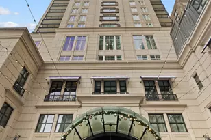 11 E Walton St, Chicago, IL 60611 - Photo 1