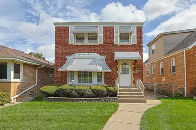 5245 N Rutherford Avenue, Chicago, IL 60656 - Photo 1