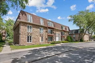 5700 Circle Dr, Oak Lawn, IL 60453 - Photo 1