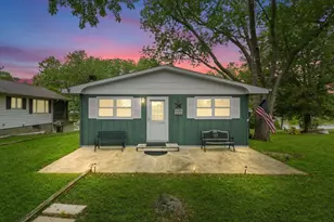 1408 Country Club Ln, Loda, IL 60948 - Photo 1