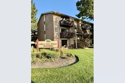 271 Northgate Parkway #E, Wheeling, IL 60090 - Photo 1