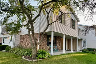 464 Buchanan Ct, Vernon Hills, IL 60061 - Photo 1