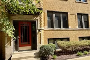 1358 W Estes Ave, Chicago, IL 60626 - Photo 1