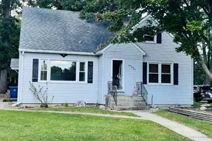 1249 Creve Coeur St, Lasalle, IL 61301 - Photo 1