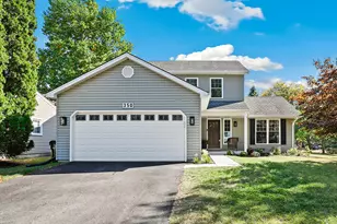 350 Pearson Cir, Naperville, IL 60563 - Photo 1