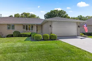 1147 Fox Chase Ln, Rockford, IL 61107 - Photo 1