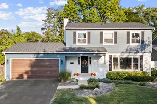 508 S 13th St, Saint Charles, IL 60174 - Photo 1