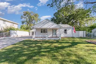 305 Luana Rd, Joliet, IL 60433 - Photo 1