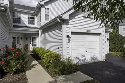 17820 W Braewick Road, Gurnee, IL 60031 - Photo 1
