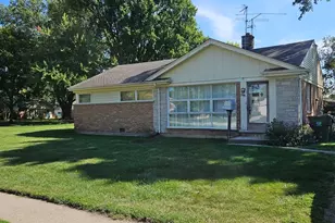 298 N Linden Ave, Palatine, IL 60074 - Photo 1