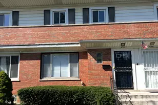 430 Oak St, Des Plaines, IL 60016 - Photo 1
