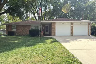240 Snow St, Sugar Grove, IL 60554 - Photo 1