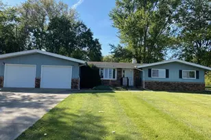 2937 E 6th Rd, Lasalle, IL 61301 - Photo 1