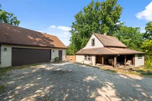 331 Old Hickory Rd, New Lenox, IL 60451 - Photo 1