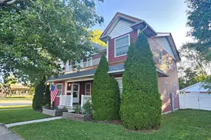 1321 Wood St, Crete, IL 60417 - Photo 1
