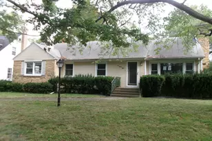 638 Pearl St, Ottawa, IL 61350 - Photo 1