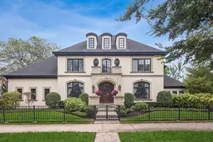 1300 W Maple Ave, La Grange, IL 60525 - Photo 1