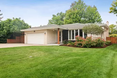 530 N Myrtle Avenue, Elmhurst, IL 60126 - Photo 1