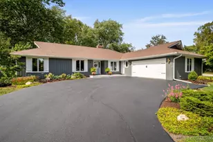 1017 Willow Ln, Batavia, IL 60510 - Photo 1
