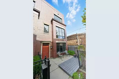 2649 N Hermitage Avenue, Chicago, IL 60614 - Photo 1