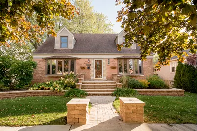 2701 97th Street, Evergreen Park, IL 60805 - Photo 1
