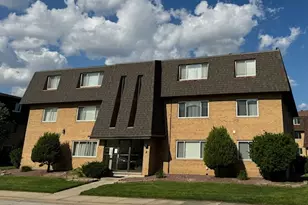 10437 Natoma Ave, Chicago Ridge, IL 60415 - Photo 1