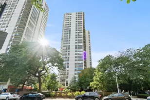 1360 N Sandburg Terrace, Chicago, IL 60610 - Photo 1